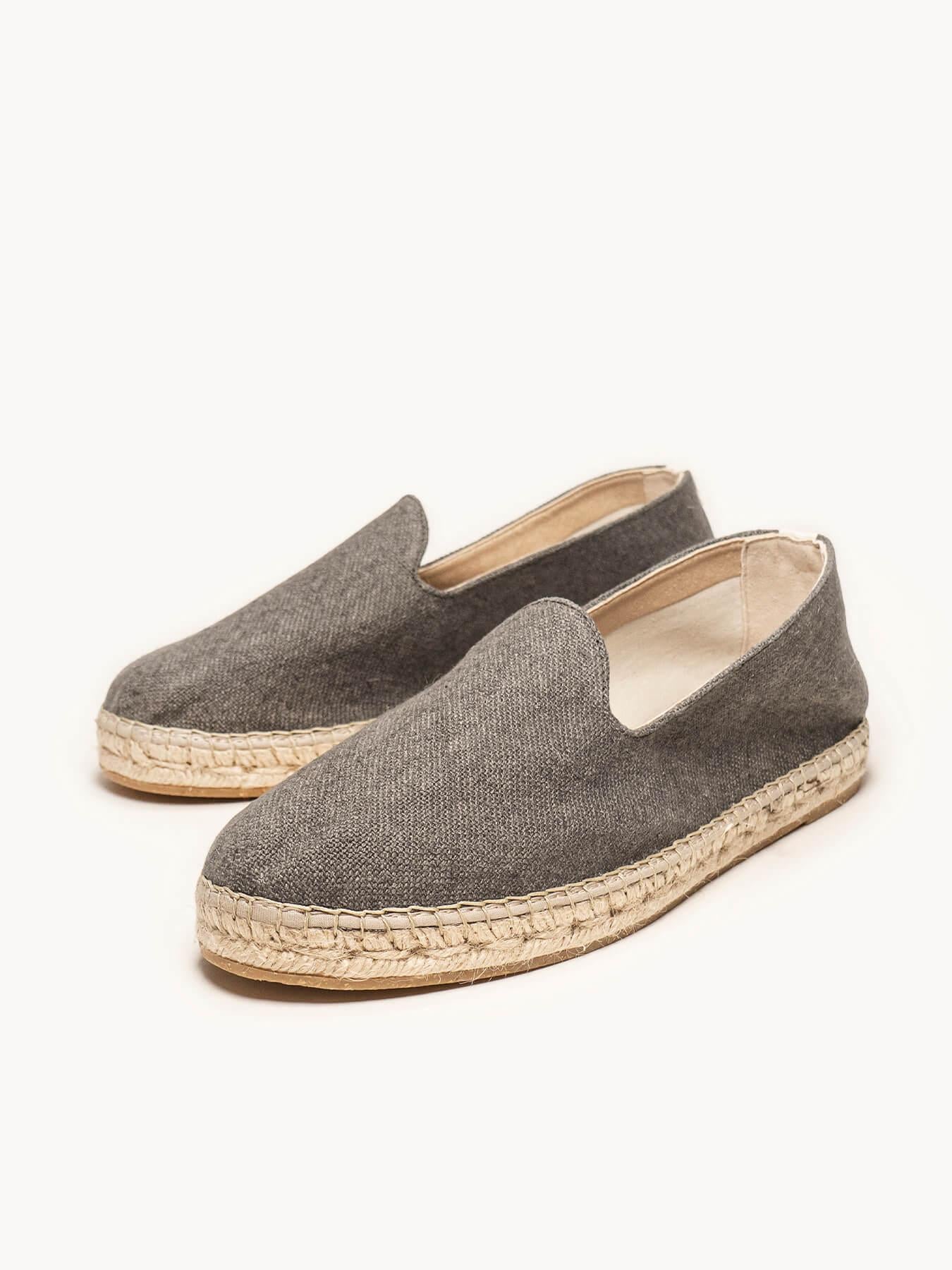 Jacinto Lino  Gris Oscuro