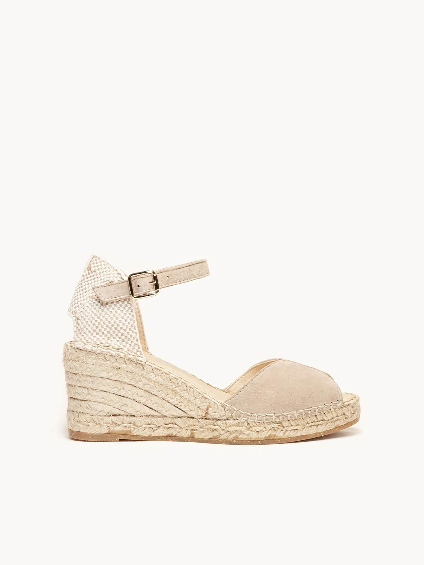 Alelí Cuña Media Ante Piedra