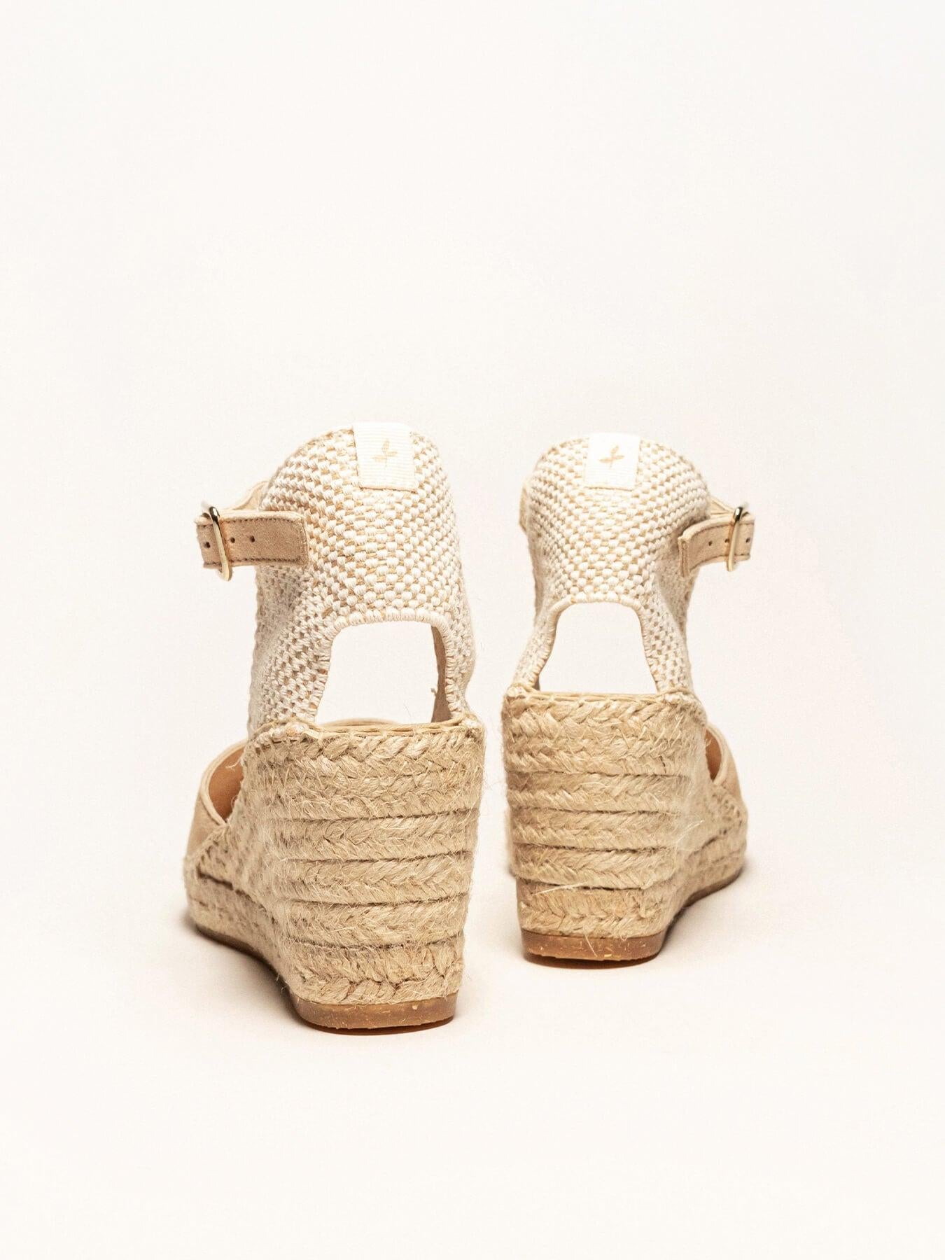 Jara Cuña Media Ante Arena