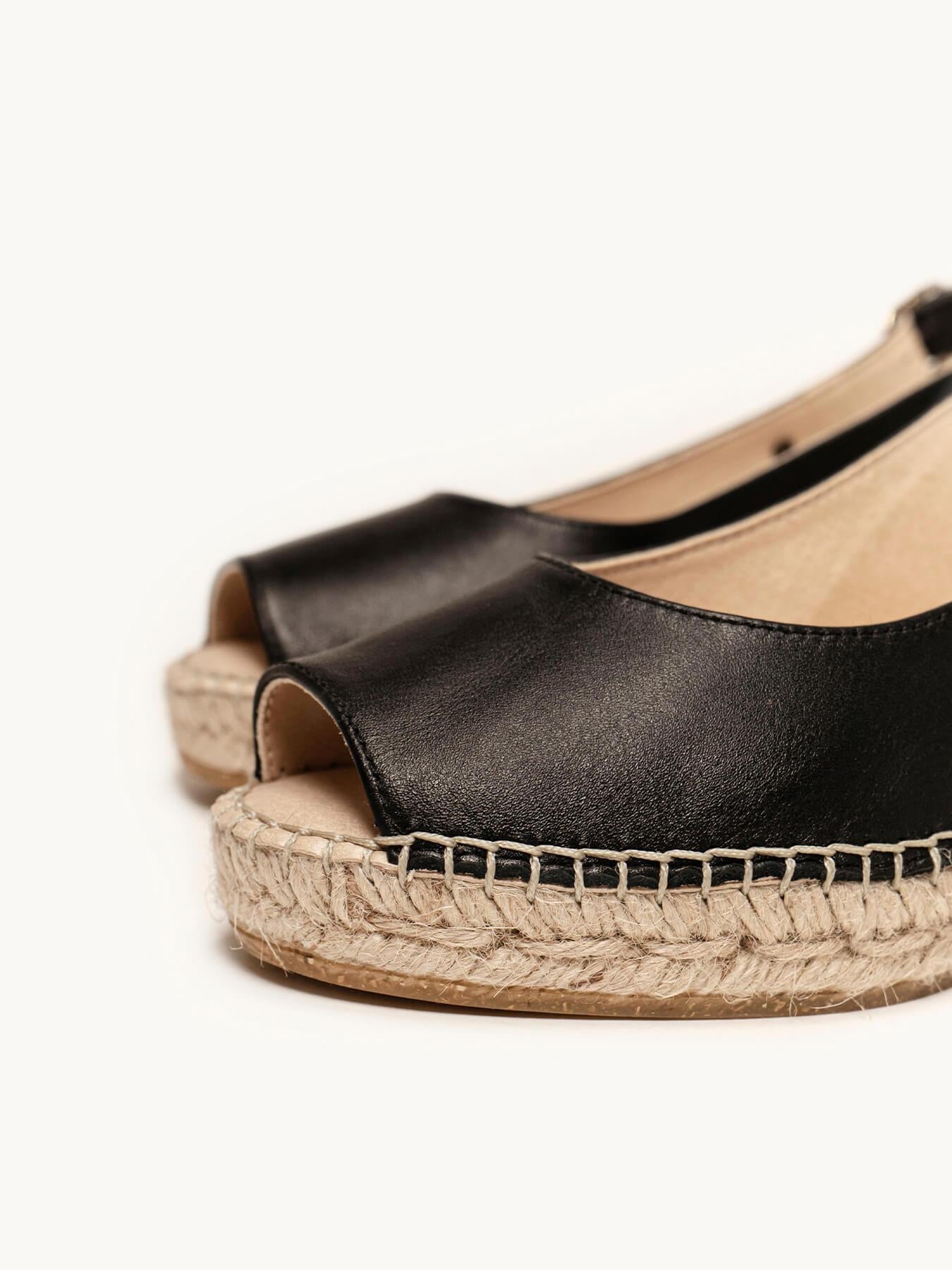 Clavel Cuña Baja Napa Negro