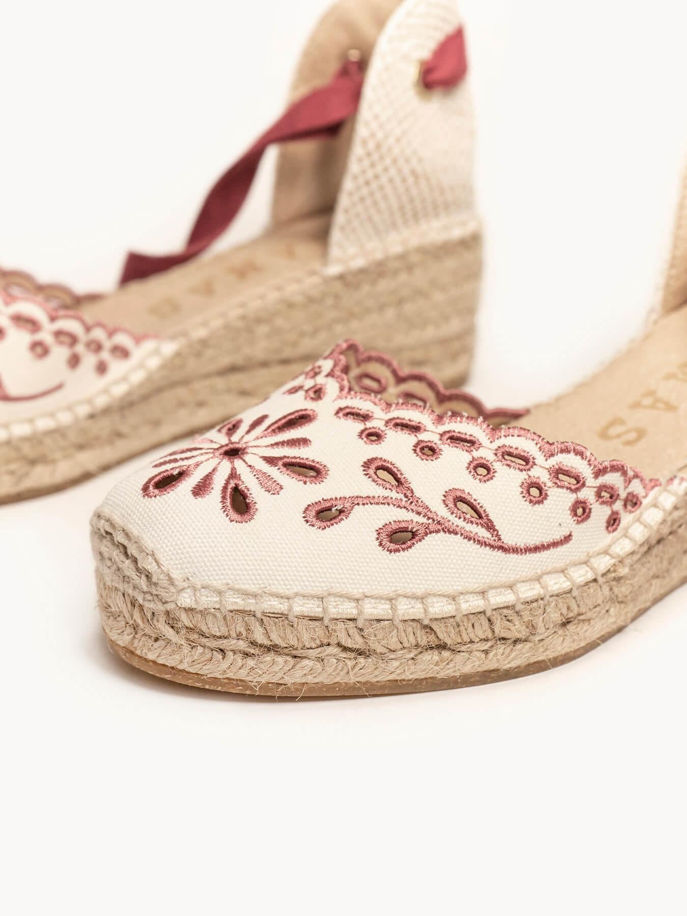 Romero Cuña Baja Lona Bordada Granate