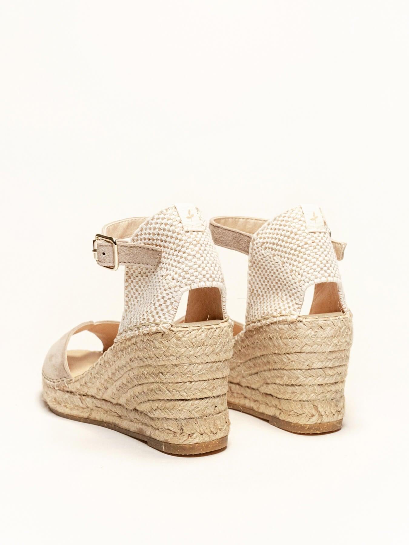 Alelí Cuña Media Ante Piedra