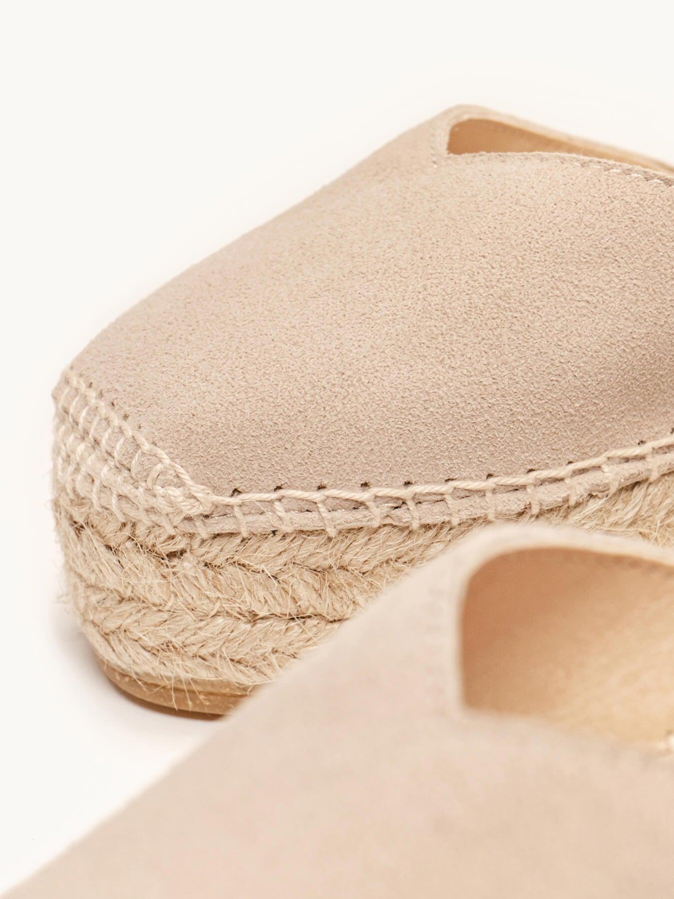 Jara Plataforma Ante Piedra