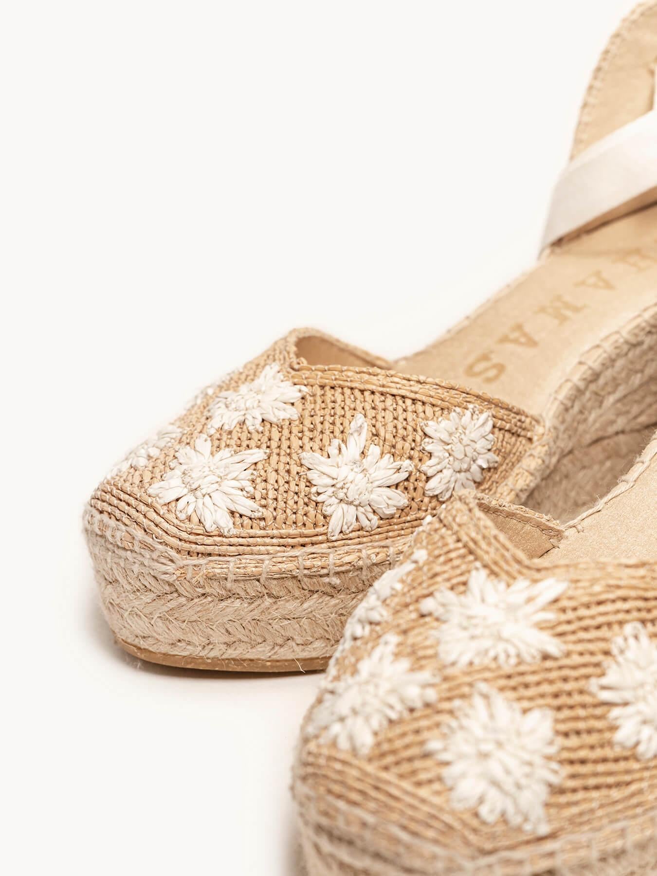 Romero Cuña Media Plataforma Rafia Flores Blanco