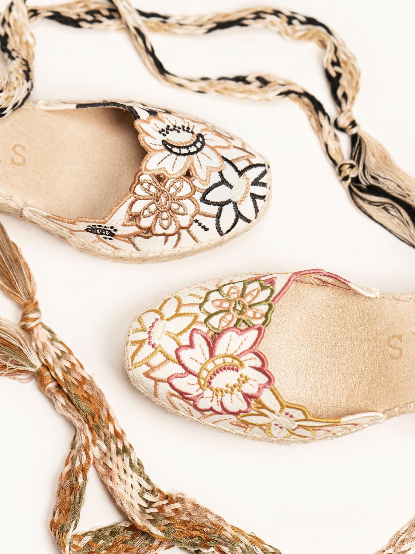 Romero Cuña Alta Bordado Silvestre Arena